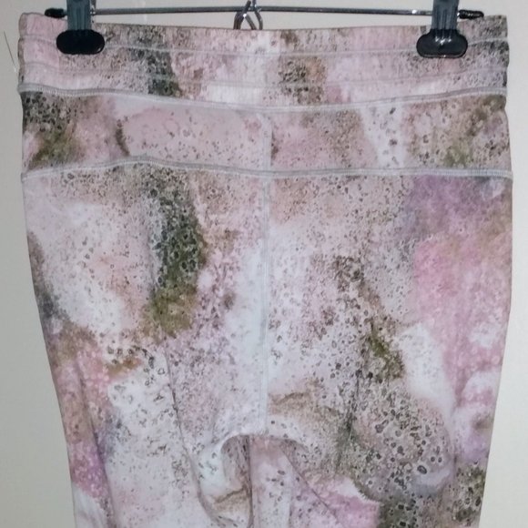 Lululemon Namaskar Pant II Size 6 - Picture 8 of 13